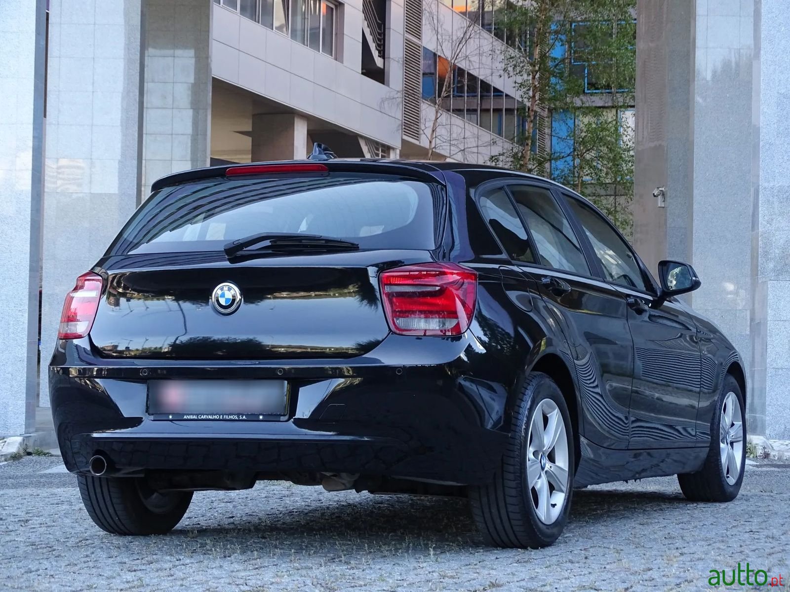 2015' BMW 118 photo #3