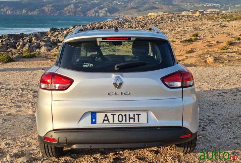 2018' Renault Clio Sport Tourer photo #6