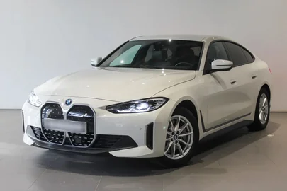 2023' BMW Série I Edrive40