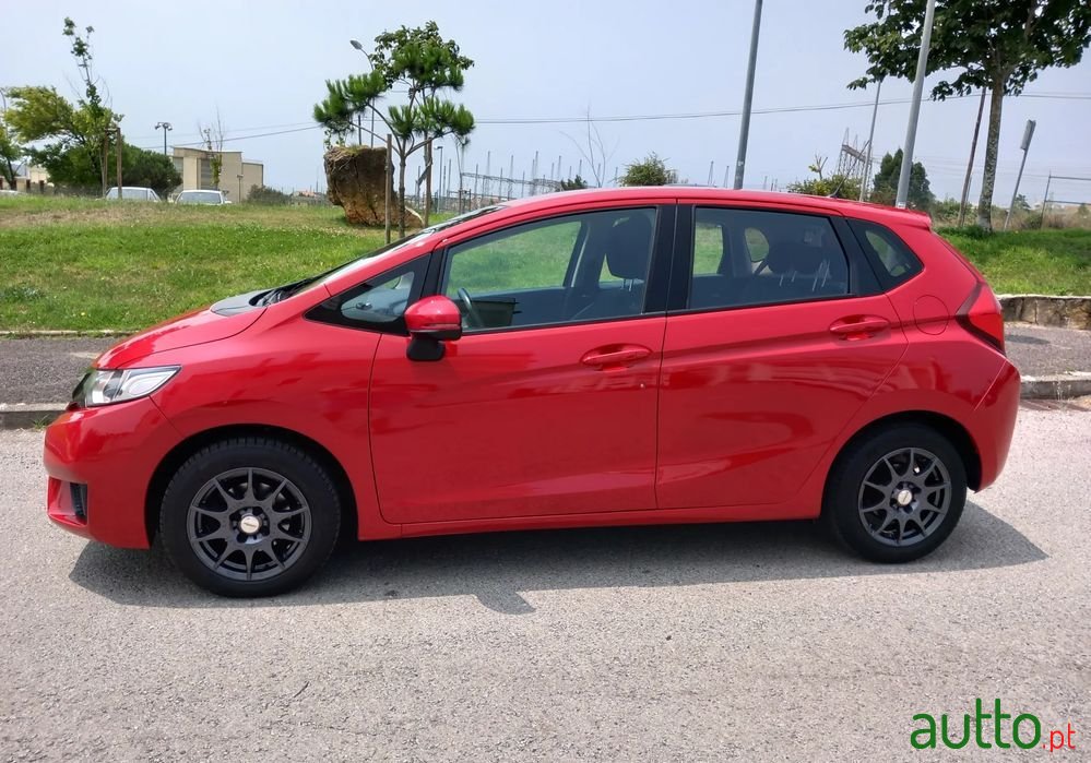 2017' Honda Jazz Comfort photo #2