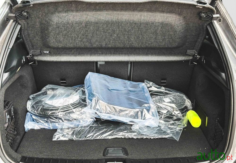 2024' Mercedes-Benz EQA photo #5