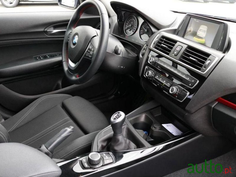 2016' BMW 116 D Efficientdynamics photo #2