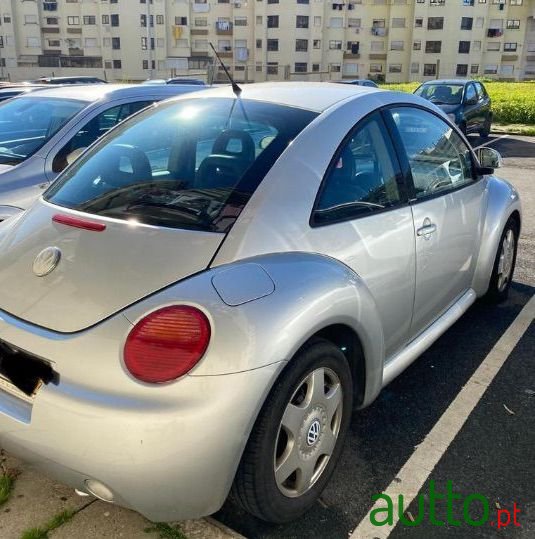 2000' Volkswagen New Beetle photo #4