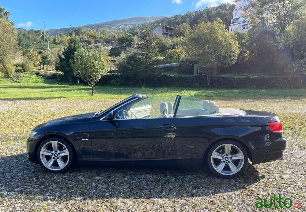 2008' BMW 320 D Auto photo #4