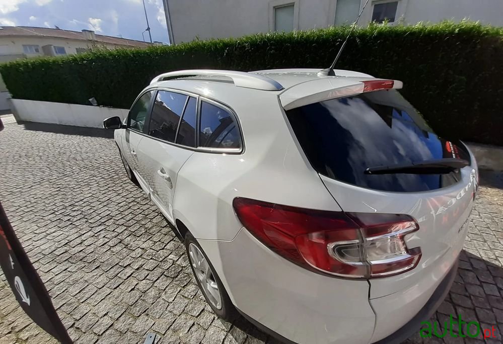 2013' Renault Mégane Sport Tourer photo #5