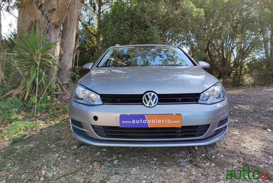 2014' Volkswagen Golf Variant photo #3