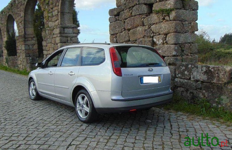 2007' Ford Focus Sw photo #4