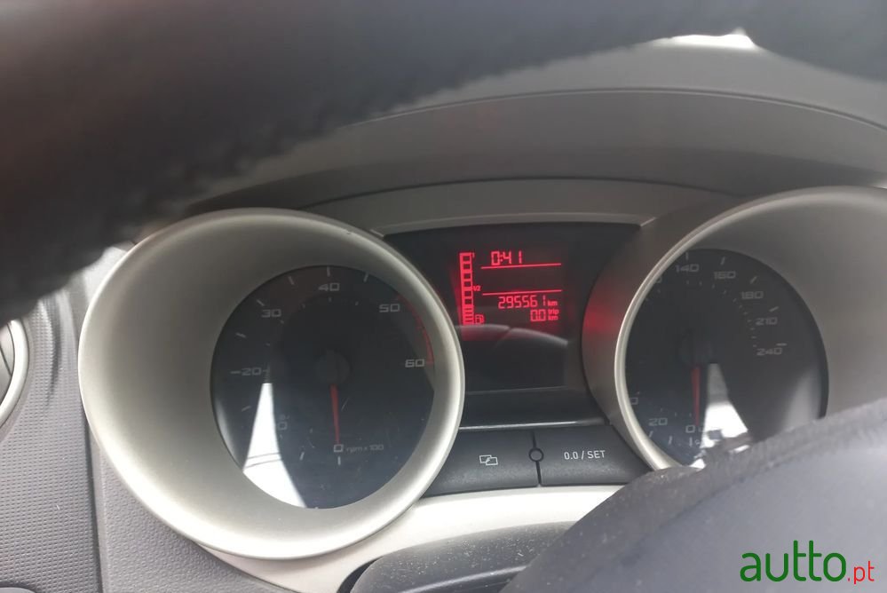 2011' SEAT Ibiza 1.6 Tdi Copa Dpf photo #4