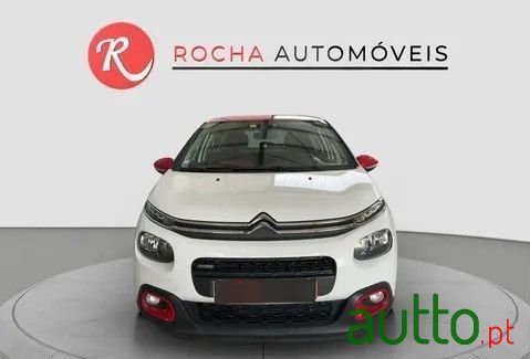 2017' Citroen C3 1.2 Puretech Feel photo #2