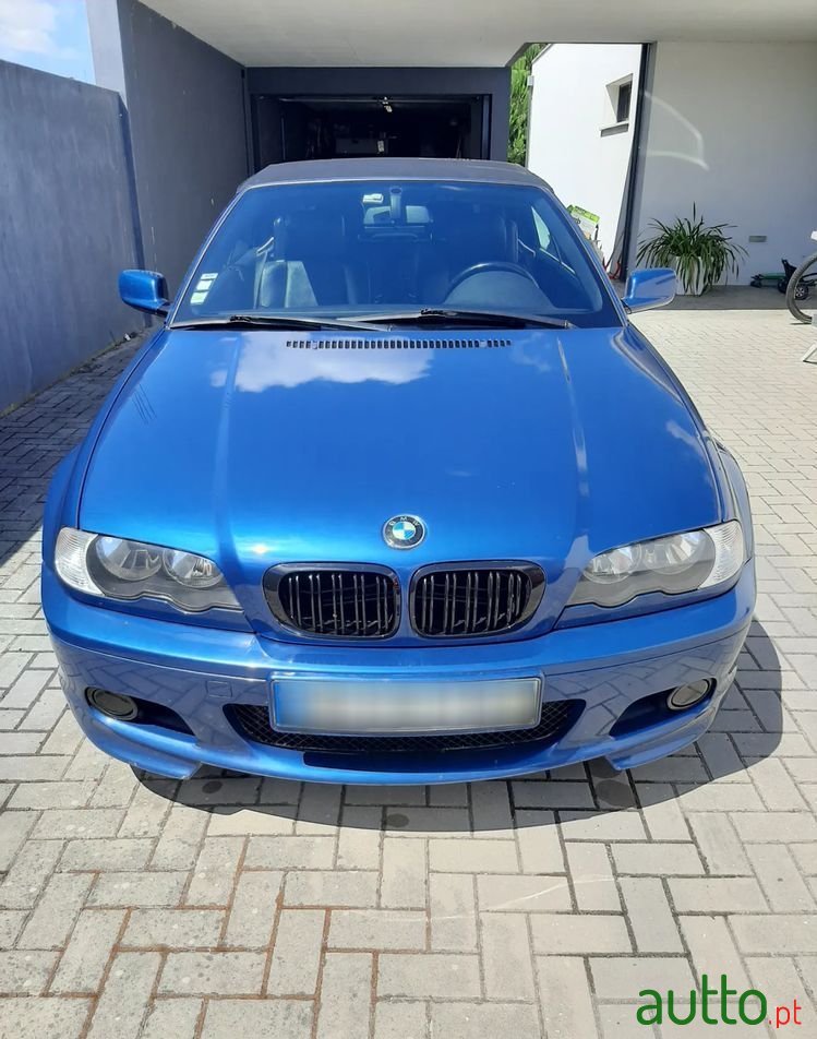 2002' BMW 318 Ci Cabrio photo #5