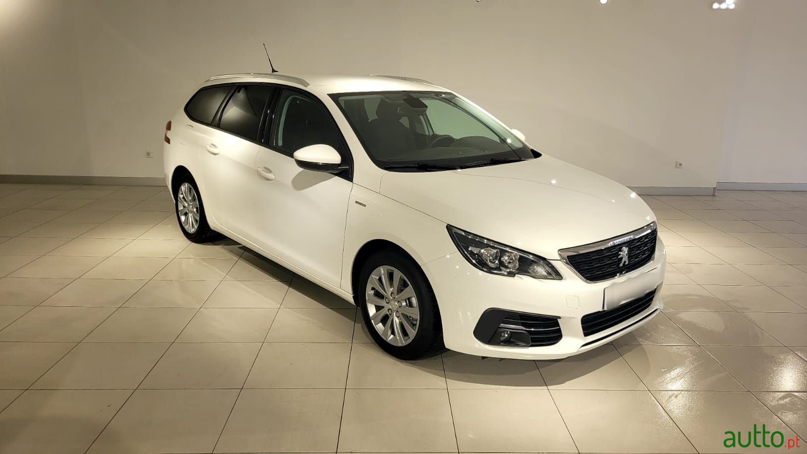 2019' Peugeot 308 Sw photo #1