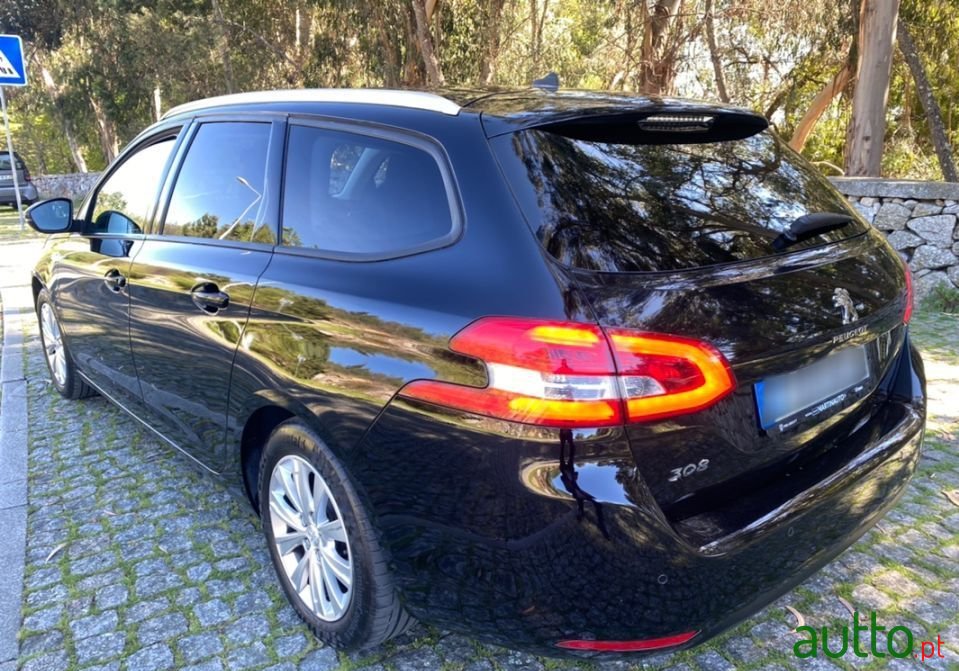 2019' Peugeot 308 Sw photo #6