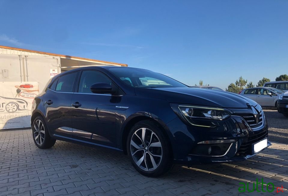 2017' Renault Megane photo #2