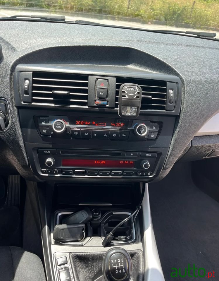 2011' BMW Série 1 I photo #5