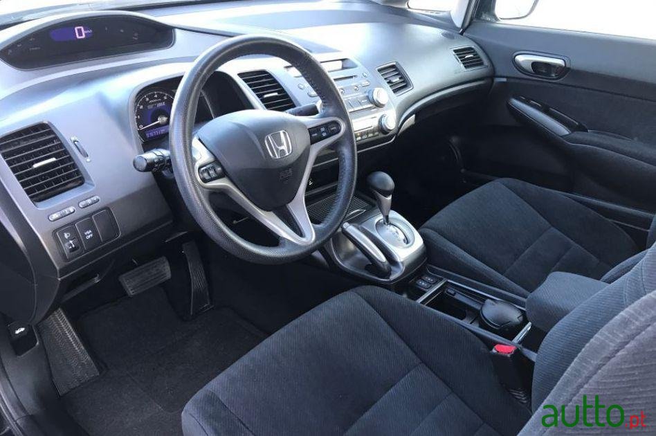 2009' Honda Civic Executive photo #2