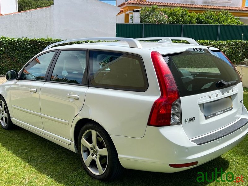 2012' Volvo V50 photo #6