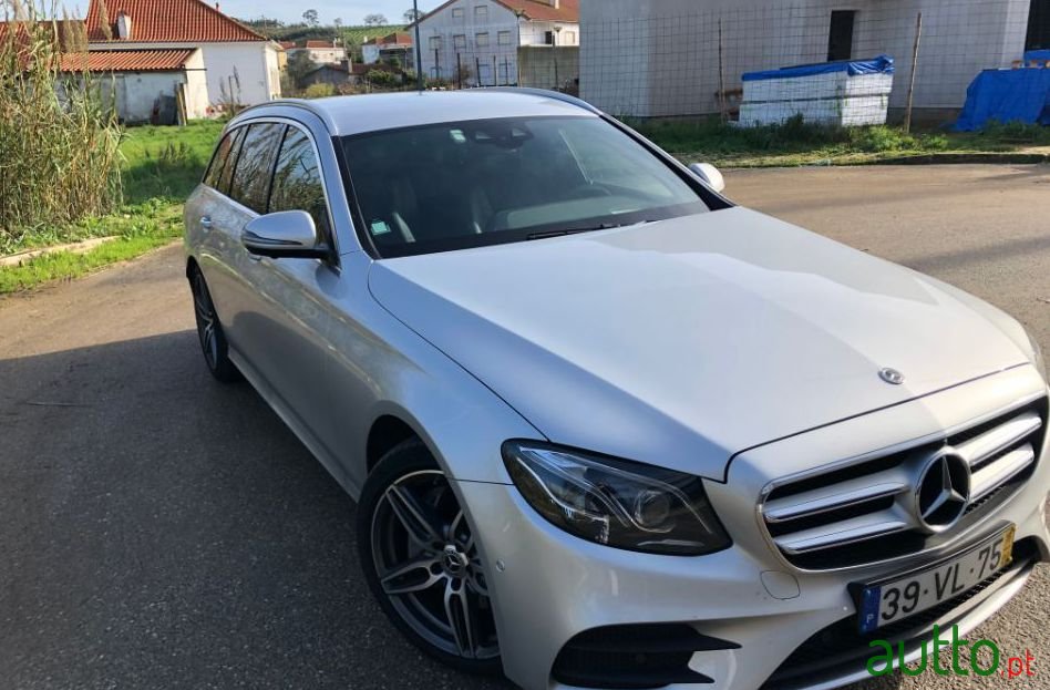 2018' Mercedes-Benz E-220 photo #3