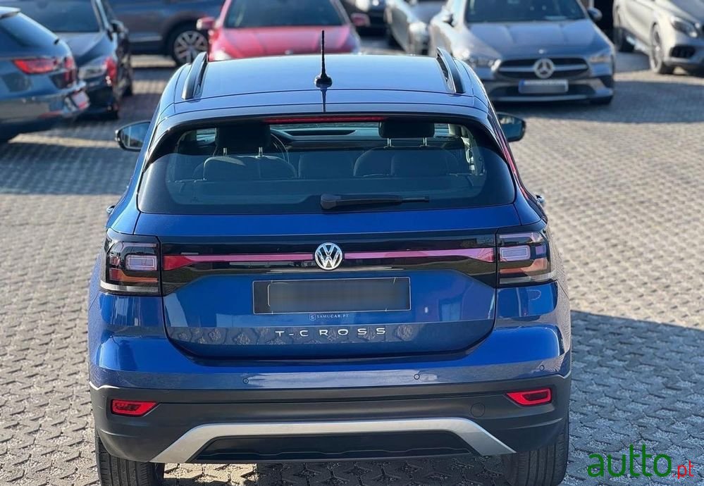 2019' Volkswagen T-Cross 1.0 Tsi photo #2