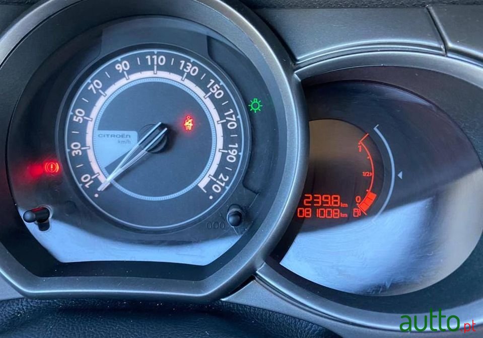 2016' Citroen C3 Shine photo #4