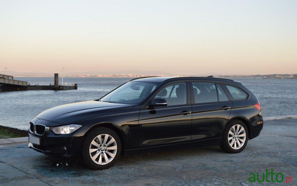 2013' BMW 320 D Auto Line Sport photo #2