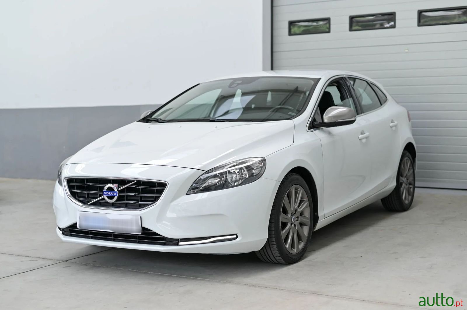 2013' Volvo V40 photo #1
