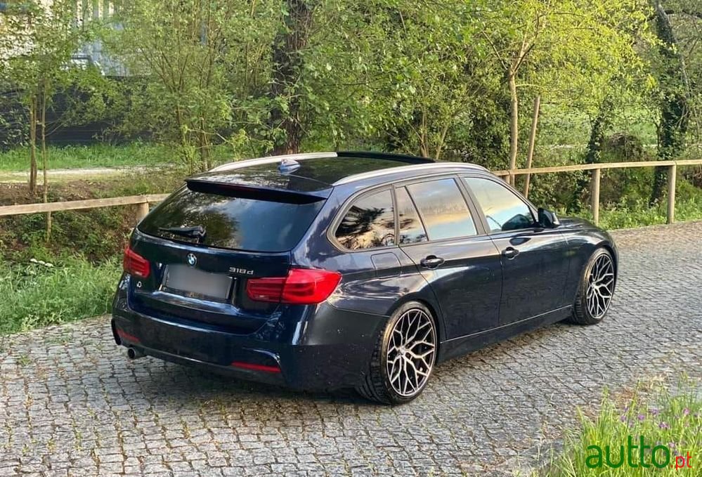 2017' BMW 318 Pack M Auto photo #5