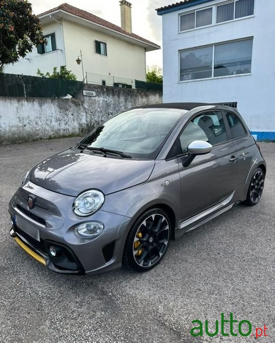 2016' Abarth 595C photo #5