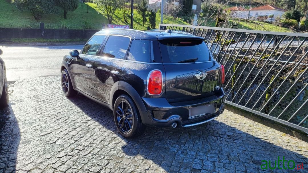 2011' MINI Countryman photo #3