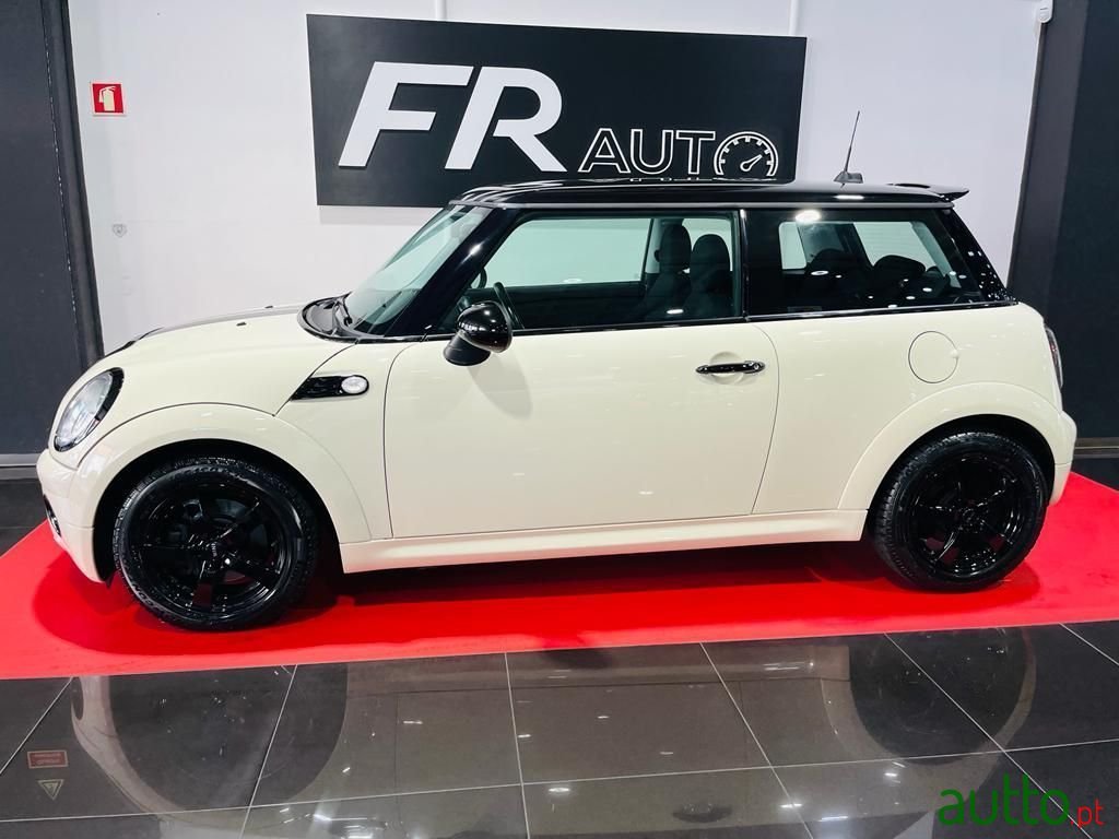 2008' MINI Cooper photo #4