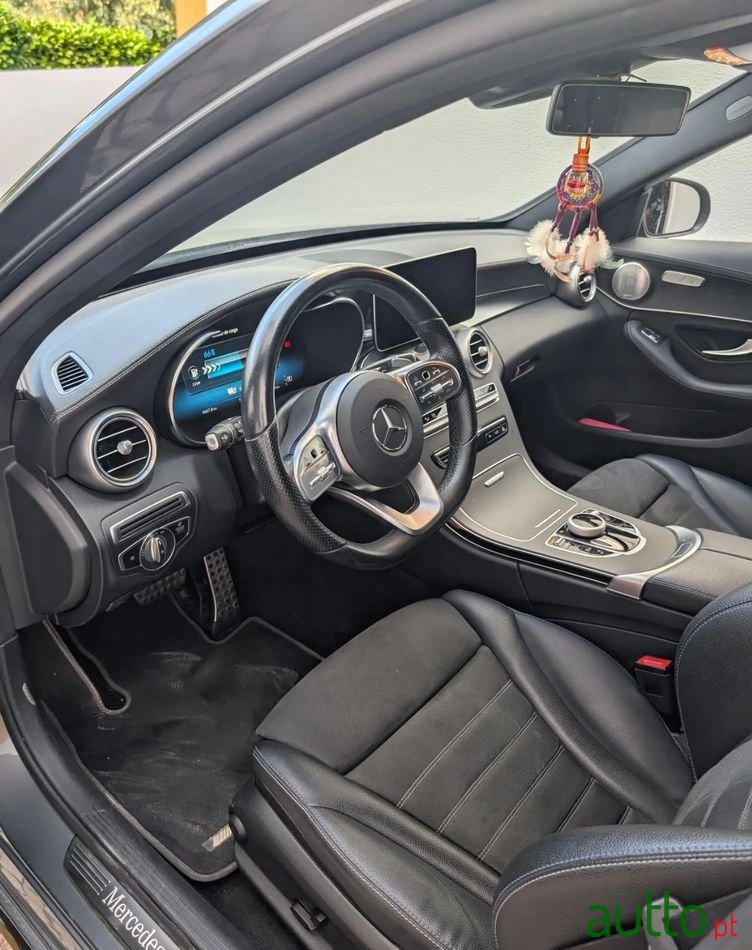 2020' Mercedes-Benz Classe C photo #5