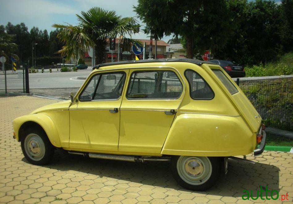 1982' Citroen Dyane photo #1