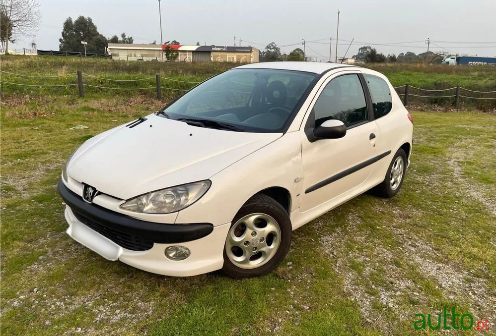 2001' Peugeot 206 2.0 Hdi Xs photo #2