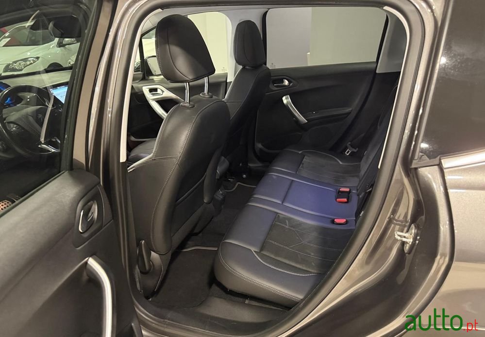 2017' Peugeot 208 photo #6