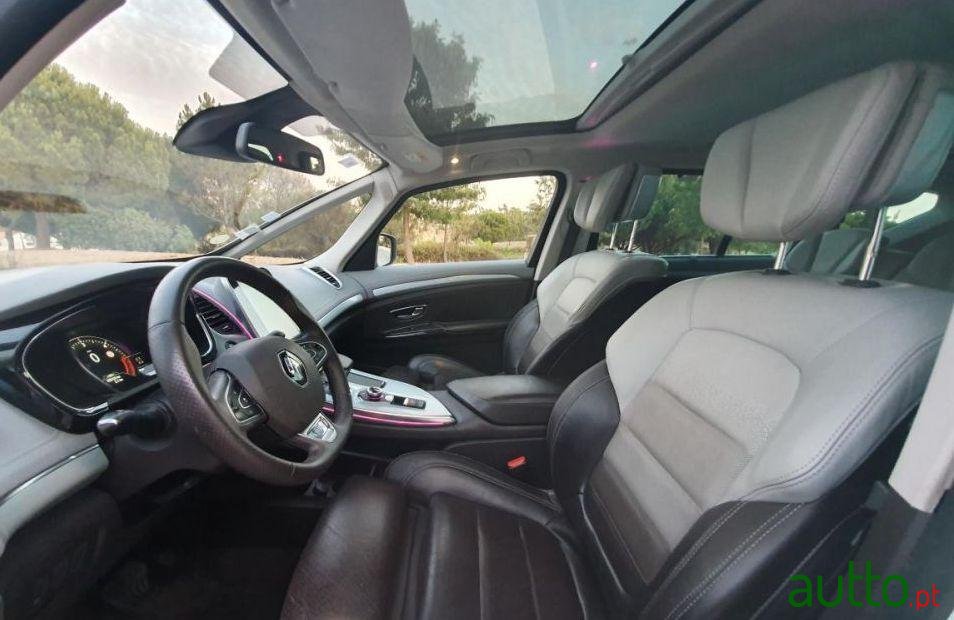 2015' Renault Grand Espace photo #3