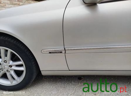 2001' Mercedes-Benz Classe C photo #3