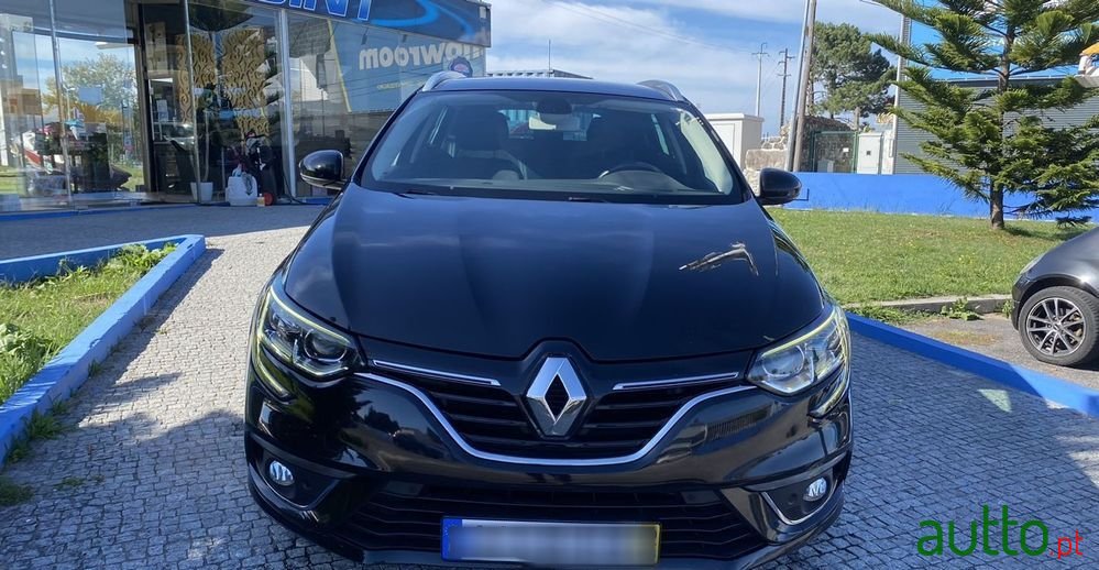 2019' Renault Megane Sport Tourer photo #3