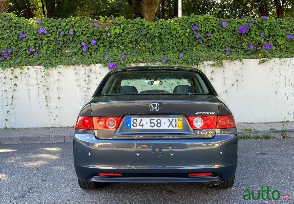 2004' Honda Accord photo #3