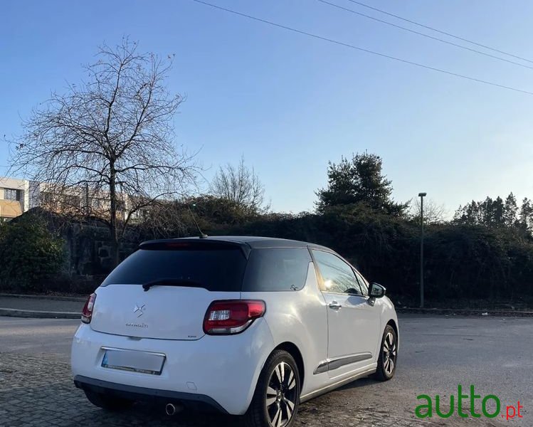 2012' Citroen DS3 photo #3