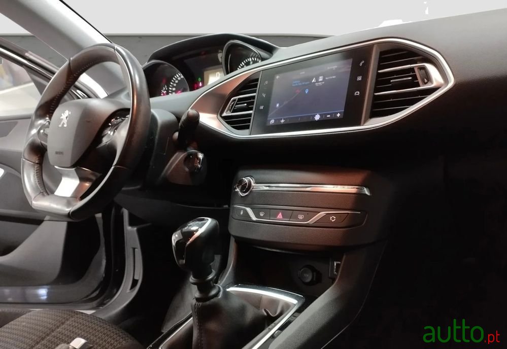 2019' Peugeot 308 Sw photo #6