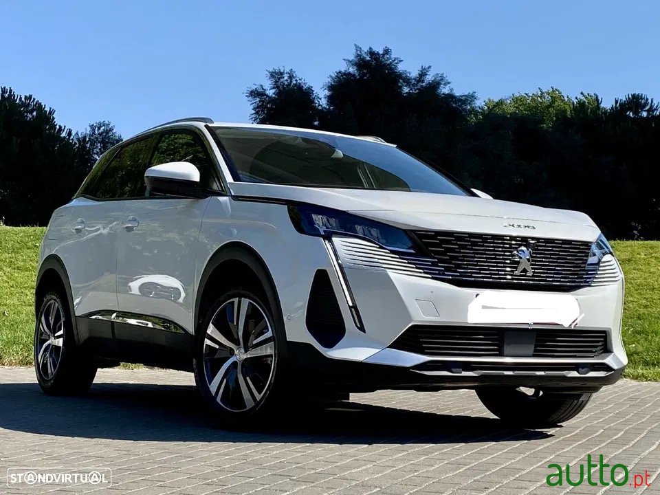 2021' Peugeot 3008 photo #1
