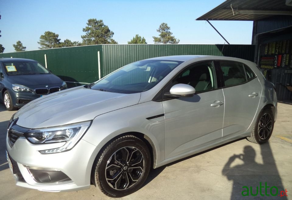 2017' Renault Megane photo #1