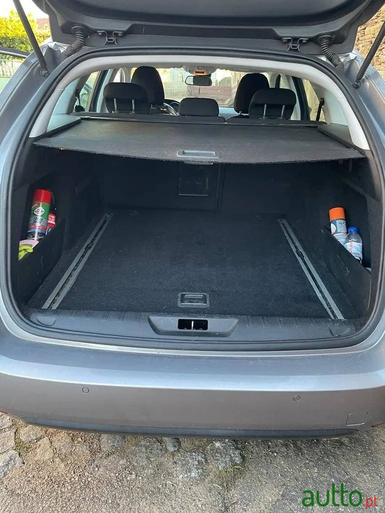 2014' Peugeot 308 Sw photo #6