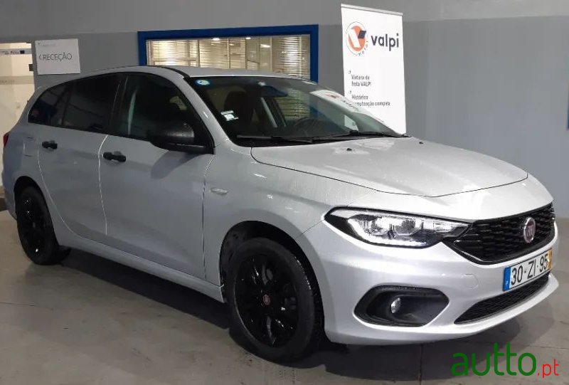 2019' Fiat Tipo Station Wagon photo #3