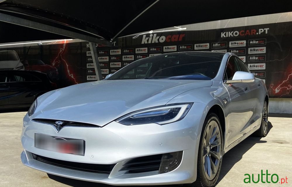 2017' Tesla Model S 75 photo #3