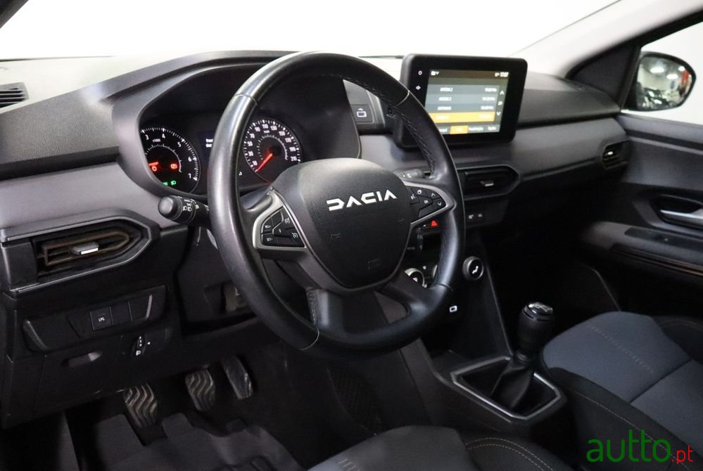2024' Dacia Jogger 1.0 Tce Expression 7L photo #5