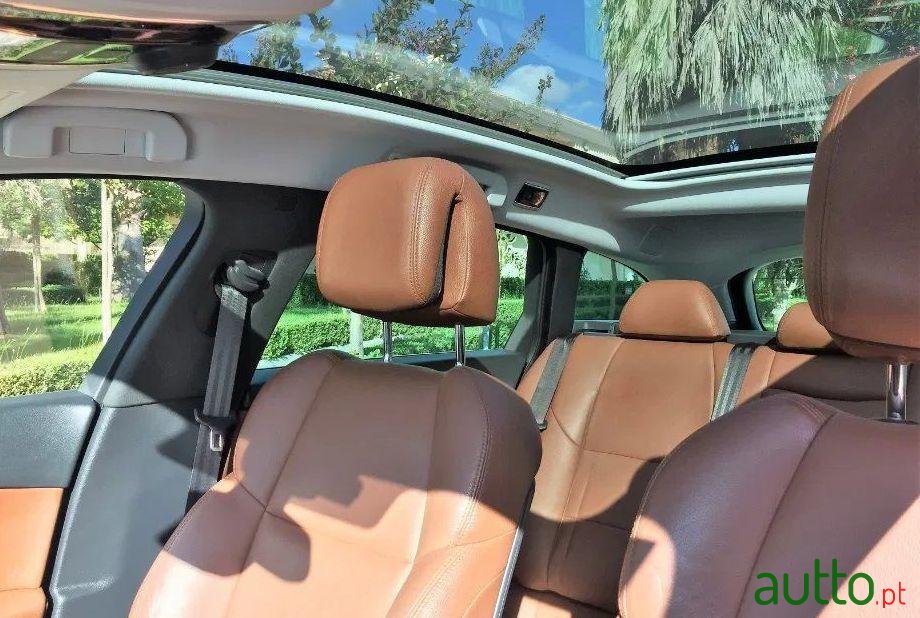 2012' Peugeot 508 Sw photo #3