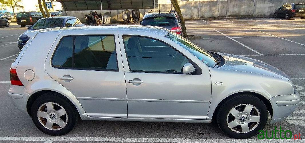 2000' Volkswagen Golf photo #2