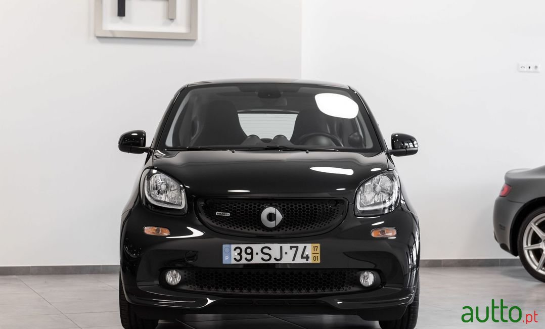 2017' Smart Fortwo photo #2