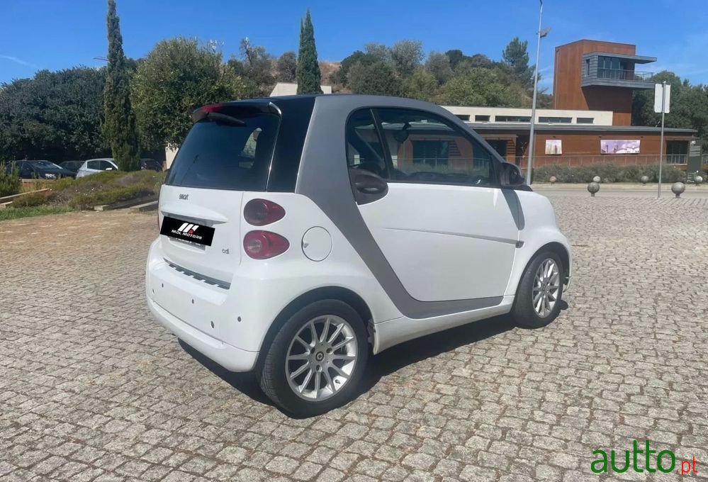 2011' Smart Fortwo 0.8 Cdi Pulse 54 photo #3