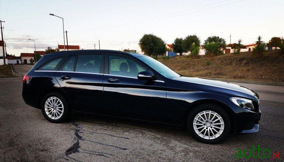 2015' Mercedes-Benz C-220 Bluetec photo #1
